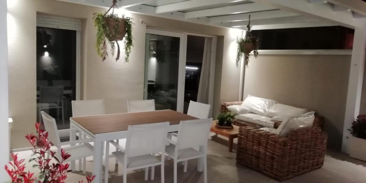 Town-Beach Home Чивитанова-Марке Экстерьер фото